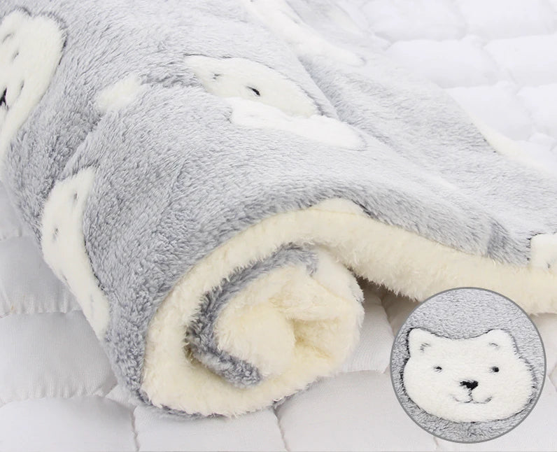 Pet Sleeping Mat Dog Bed Cat Bed Soft Hair Thickened Blanket Pad Fleece Home Washable Warm Bear Pattern Blanket Pet Supplies