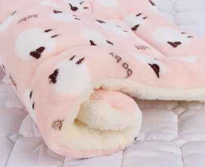 Pet Sleeping Mat Dog Bed Cat Bed Soft Hair Thickened Blanket Pad Fleece Home Washable Warm Bear Pattern Blanket Pet Supplies